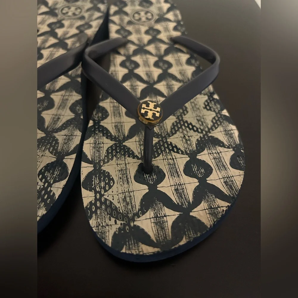 Tory Burch Navy Printed Flip Flops - Picture 2 of 6